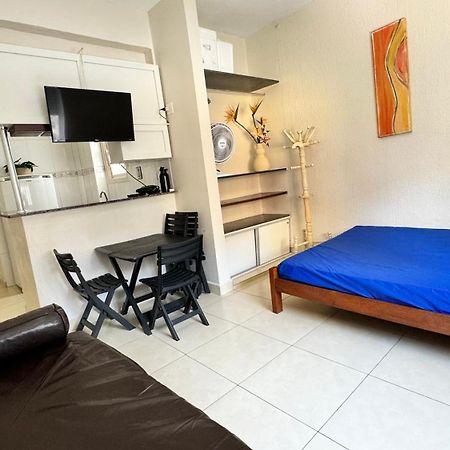 Pitangueiras Guarujá Apto com garagem Esterno foto